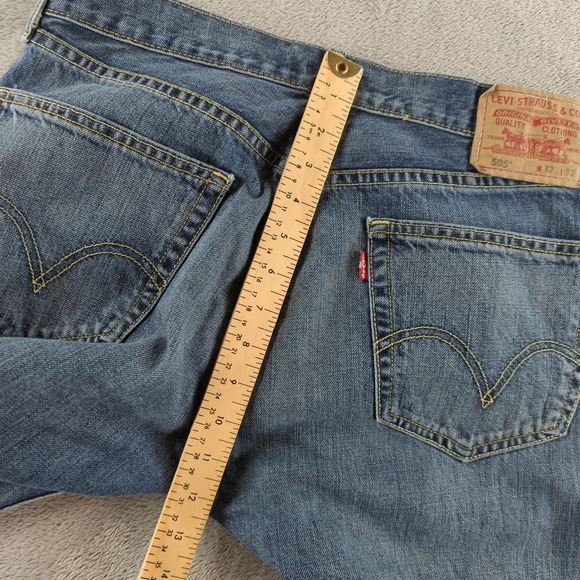 Vintage Levis Jeans Mens 32x32 Blue 505 Straight Wide Whiskered Fade Y2K Style - Picture 7 of 11